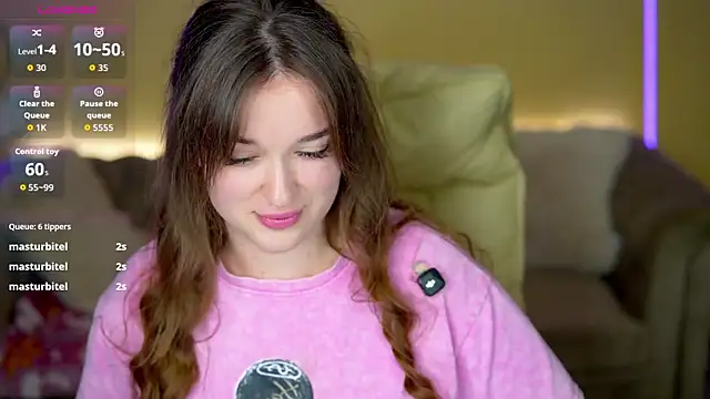 DonnaLustt online show from April 1, 2026, 1:52 pm