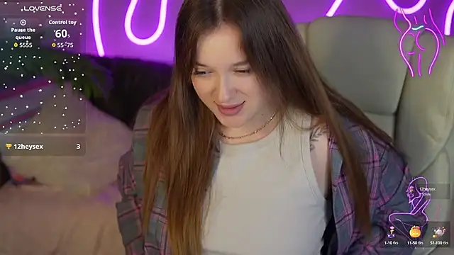 DonnaLustt online show from October 7, 2025, 5:19 am