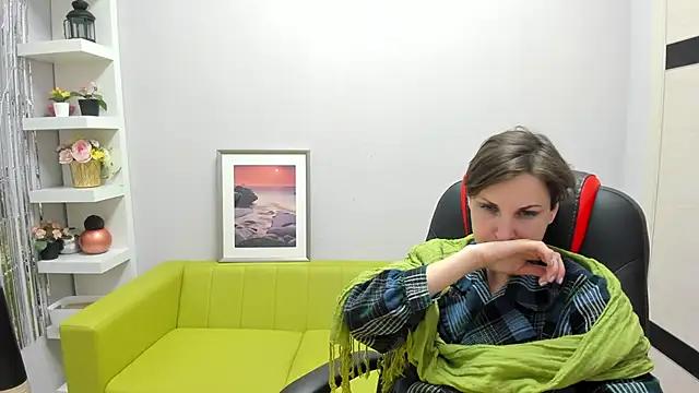 AuroraScript online show from February 27, 2025, 4:35 am