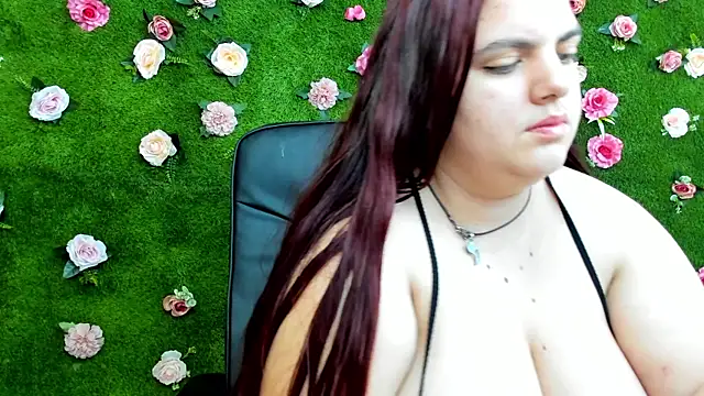 Snapshot of Huge_Titties_ chatting on March 16, 2025, 3:25 am Huge Titties  online show from March 16, 2025, 3:25 am