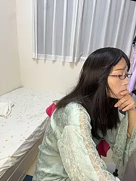 wt0314 online show from November 12, 2025, 3:05 pm