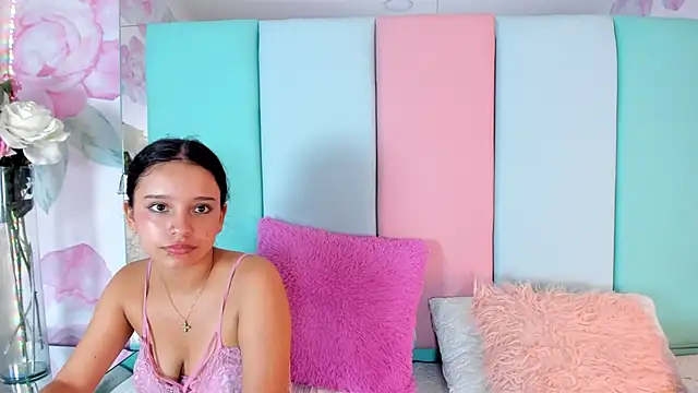 APRIIL CUTE online show from January 11, 2025, 10:07 pm
