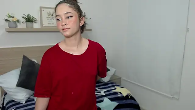 soy mariana  online show from February 16, 2025, 2:09 am