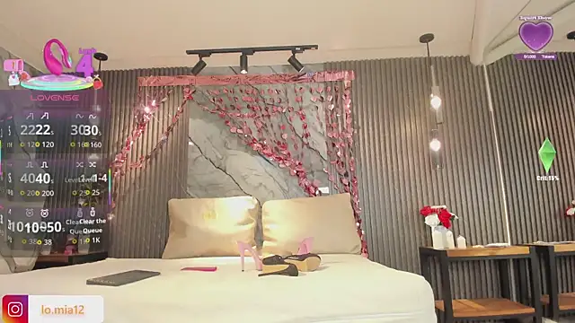 julietha taylor online show from February 11, 2026, 1:49 am