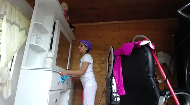 Valentinapatry1 online show from February 14, 2025, 4:52 pm