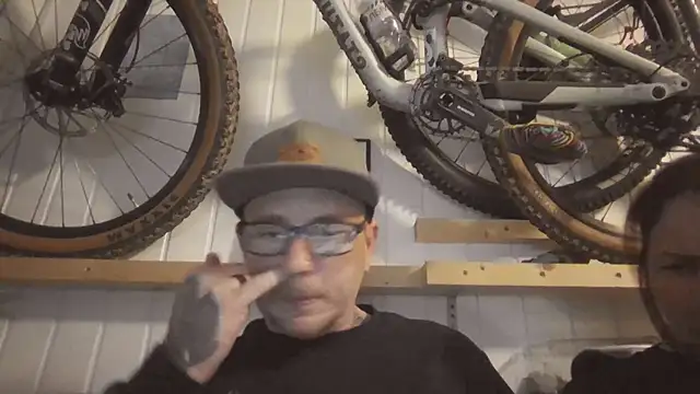 Snapshot of 420Curvybabe chatting on December 8, 2024, 6:17 pm 420Curvybabe online show from December 8, 2024, 6:17 pm