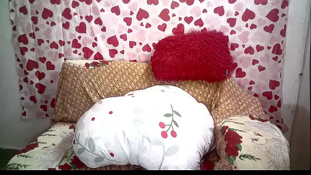 Snapshot of Rosy_sexxx chatting on September 18, 2025, 10:02 pm Rosy sexxx online show from September 18, 2025, 10:02 pm