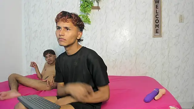 boys yourparty online show from May 21, 2026, 1:03 am