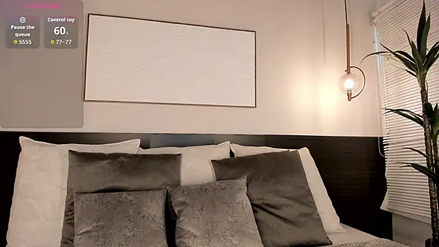 Snapshot of SophieBlake chatting on October 30, 2025, 8:28 pm SophieBlake online show from October 30, 2025, 8:28 pm