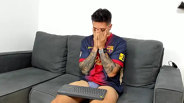 Snapshot of JeanBroc chatting on September 22, 2025, 8:48 pm JeanBroc online show from September 22, 2025, 8:48 pm