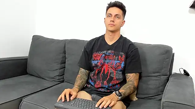 Snapshot of JeanBroc chatting on September 21, 2025, 8:58 pm JeanBroc online show from September 21, 2025, 8:58 pm