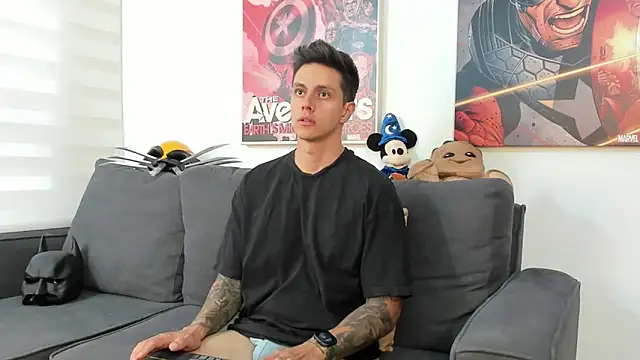 Snapshot of JeanBroc chatting on November 3, 2025, 8:01 pm JeanBroc online show from November 3, 2025, 8:01 pm