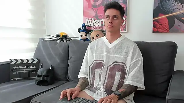 Snapshot of JeanBroc chatting on November 6, 2025, 8:02 pm JeanBroc online show from November 6, 2025, 8:02 pm