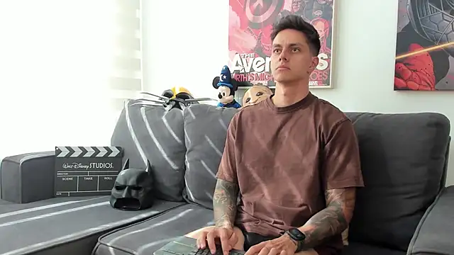 Snapshot of JeanBroc chatting on November 7, 2025, 8:02 pm JeanBroc online show from November 7, 2025, 8:02 pm