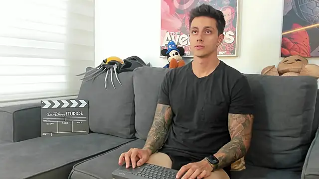 Snapshot of JeanBroc chatting on January 11, 2026, 7:32 pm JeanBroc online show from January 11, 2026, 7:32 pm