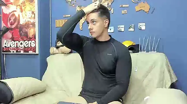 Snapshot of JeanBroc chatting on February 9, 2025, 11:04 pm JeanBroc online show from February 9, 2025, 11:04 pm