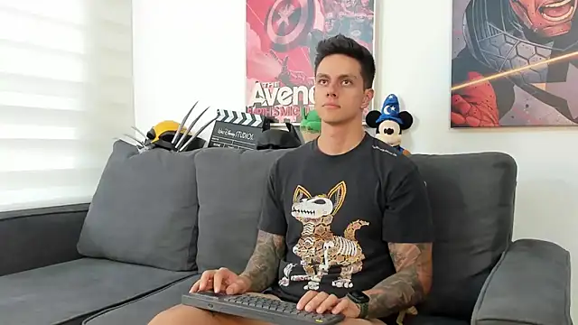 Snapshot of JeanBroc chatting on October 30, 2025, 8:06 pm JeanBroc online show from October 30, 2025, 8:06 pm