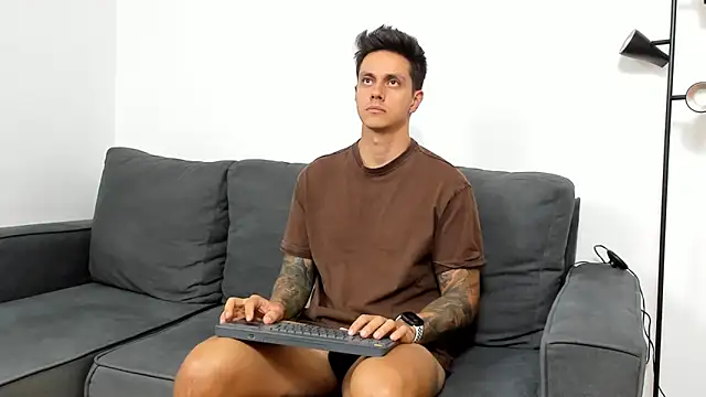 Snapshot of JeanBroc chatting on September 15, 2025, 8:53 pm JeanBroc online show from September 15, 2025, 8:53 pm