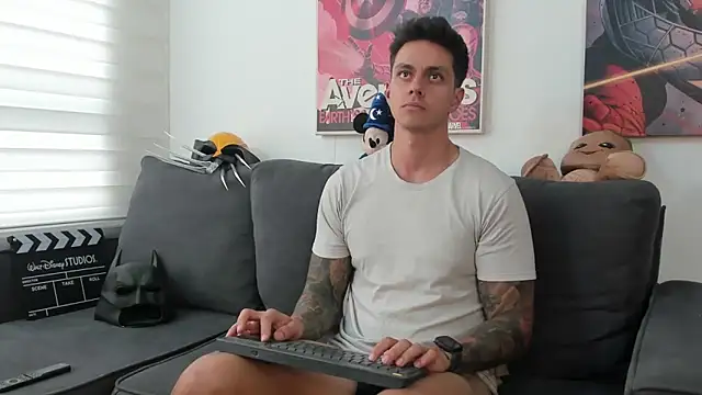 Snapshot of JeanBroc chatting on December 5, 2025, 7:55 pm JeanBroc online show from December 5, 2025, 7:55 pm