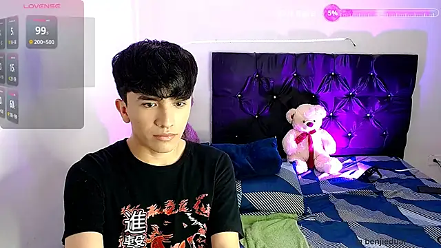 benji hoter online show from September 23, 2025, 9:33 pm