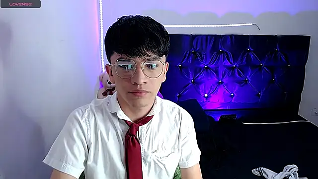 benji hoter online show from October 31, 2025, 4:36 pm