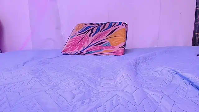 franyelimss online show from September 30, 2025, 7:09 pm