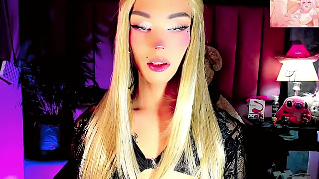 Snapshot of dollswit01 chatting on November 2, 2025, 2:38 am dollswit01 online show from November 2, 2025, 2:38 am