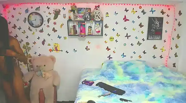 marianaoficial249701 online show from January 11, 2025, 2:47 pm