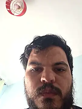 Snapshot of Chneor28 chatting on January 17, 2026, 9:24 am Chneor28 online show from January 17, 2026, 9:24 am