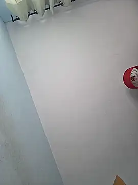 Snapshot of Chneor28 chatting on February 3, 2026, 10:09 am Chneor28 online show from February 3, 2026, 10:09 am