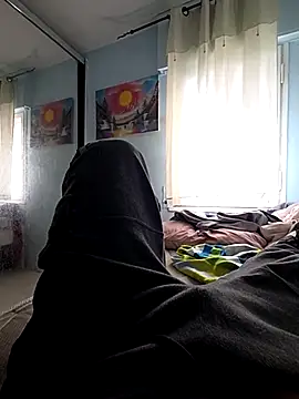 Snapshot of Chneor28 chatting on February 1, 2026, 9:40 am Chneor28 online show from February 1, 2026, 9:40 am