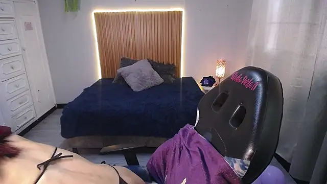 Scarllett BDSM online show from November 30, 2025, 6:52 pm