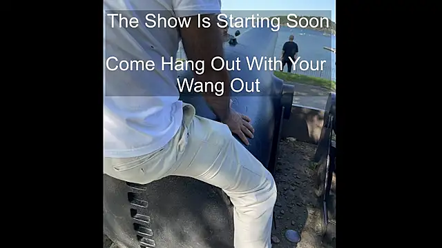 bear russian hunk online show from May 19, 2026, 1:40 pm