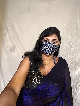 Snapshot of Lovely12streaming chatting on October 2, 2025, 8:45 pm Lovely12streaming online show from October 2, 2025, 8:45 pm