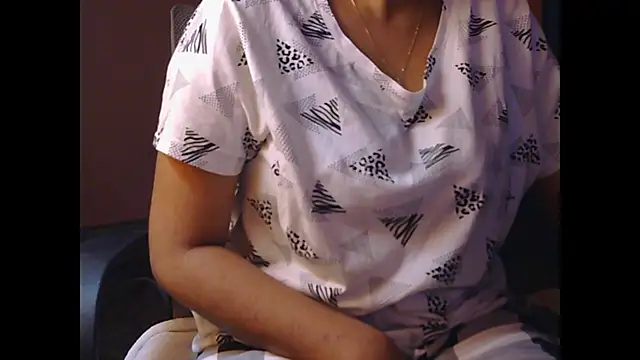 Snapshot of AngelLiza69 chatting on March 1, 2025, 5:16 pm AngelLiza69 online show from March 1, 2025, 5:16 pm