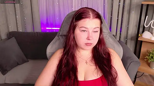 EffyEvansy online show from September 17, 2025, 12:18 pm