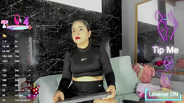 Snapshot of Yaya____11 chatting on January 13, 2026, 4:16 am Yaya 11 online show from January 13, 2026, 4:16 am