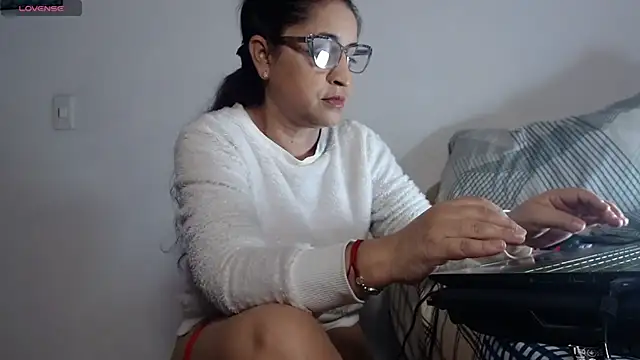 Snapshot of Yaya____11 chatting on February 23, 2026, 9:26 pm Yaya 11 online show from February 23, 2026, 9:26 pm