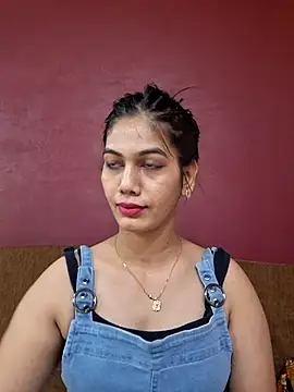 Snapshot of Garima_G chatting on February 3, 2026, 4:23 pm Garima G online show from February 3, 2026, 4:23 pm