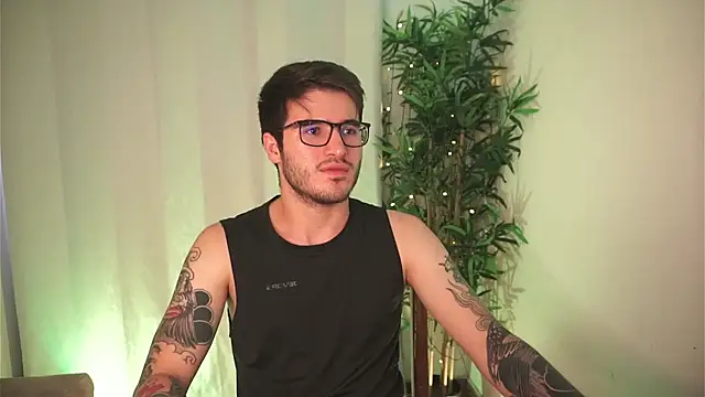 dam0n fr0st online show from March 14, 2026, 9:43 pm