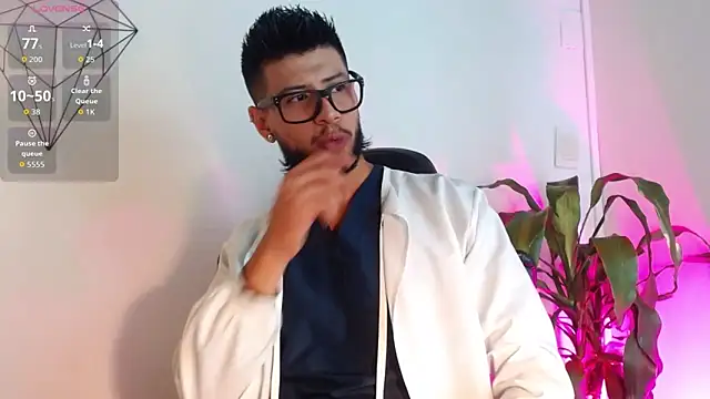 Colby brown03 online show from December 18, 2025, 7:07 pm