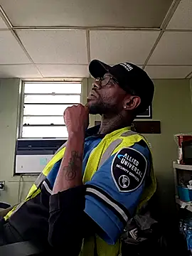 Snapshot of Txdarkmeat74 chatting on February 9, 2026, 6:50 pm Txdarkmeat74 online show from February 9, 2026, 6:50 pm