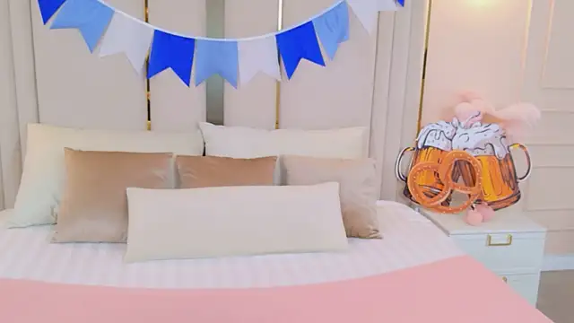 Snapshot of MarybethSnow chatting on September 26, 2025, 5:09 pm MarybethSnow online show from September 26, 2025, 5:09 pm