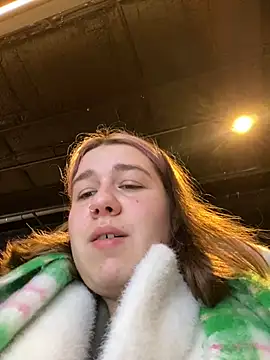 SuzieMurray online show from January 22, 2025, 8:18 am