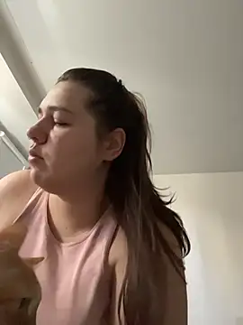 SuzieMurray online show from April 5, 2026, 8:32 am