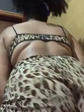 nanaypretinha online show from December 12, 2024, 3:54 am