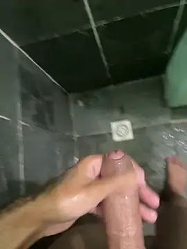 Snapshot of gzn01 chatting on February 26, 2025, 5:31 pm gzn01 online show from February 26, 2025, 5:31 pm