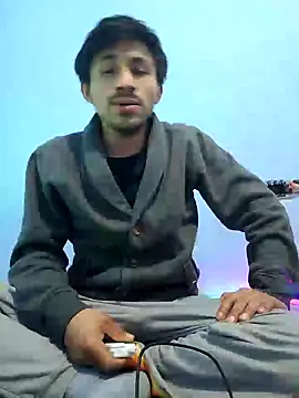 charlesss19 online show from February 24, 2025, 7:55 am