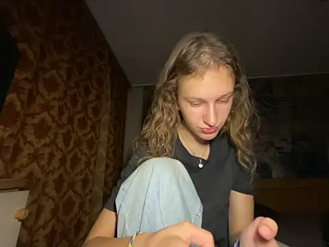 Snapshot of Eva_Angel3 chatting on September 19, 2025, 6:23 pm Eva Angel3 online show from September 19, 2025, 6:23 pm