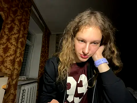 Snapshot of Eva_Angel3 chatting on September 17, 2025, 5:26 pm Eva Angel3 online show from September 17, 2025, 5:26 pm